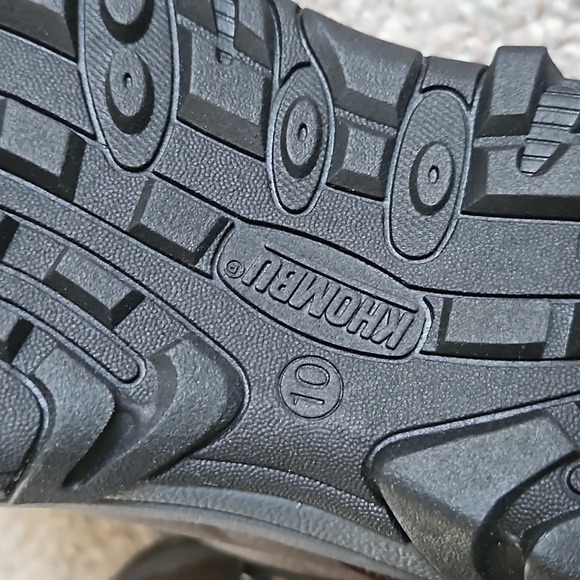 NWOB Khombu Faux Leather Top Tactical Boots.